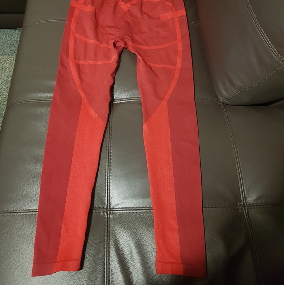 Gym wear - Picture 4 of 4